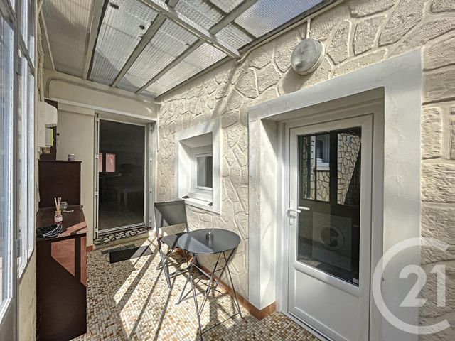 Appartement F3 à vendre - 3 pièces - 69,53 m2 - Montereau Fault Yonne - 77 - ILE-DE-FRANCE