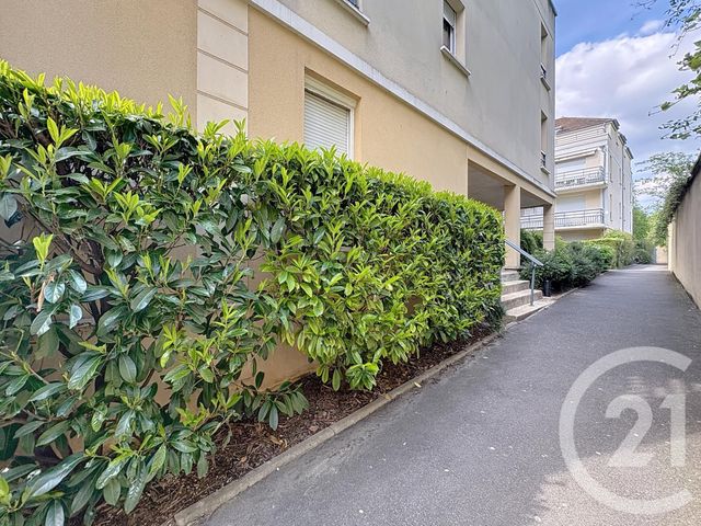 Appartement F4 &agrave; vendre - 4 pi&egrave;ces - 89,84 m2 - Montereau Fault Yonne - 77 - ILE-DE-FRANCE