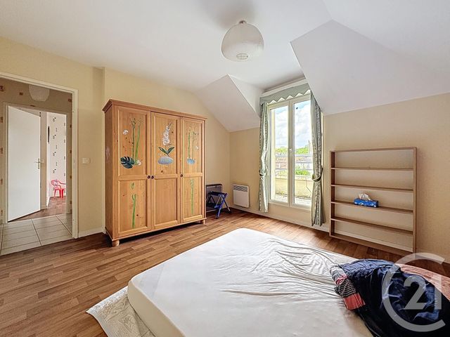 Appartement F4 &agrave; vendre - 4 pi&egrave;ces - 89,84 m2 - Montereau Fault Yonne - 77 - ILE-DE-FRANCE