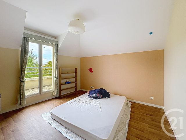 Appartement F4 &agrave; vendre - 4 pi&egrave;ces - 89,84 m2 - Montereau Fault Yonne - 77 - ILE-DE-FRANCE