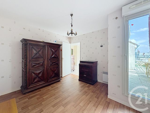 Appartement F4 &agrave; vendre - 4 pi&egrave;ces - 89,84 m2 - Montereau Fault Yonne - 77 - ILE-DE-FRANCE