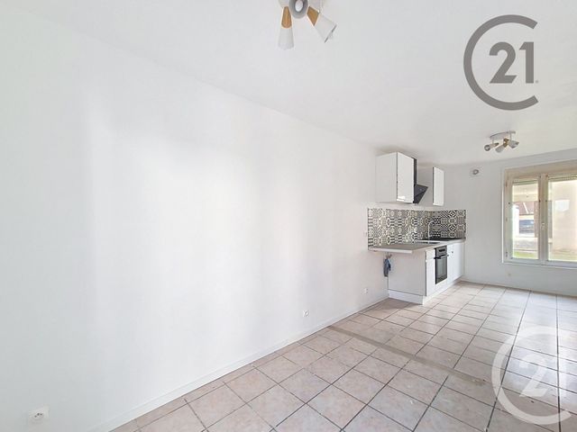 Appartement Studio &agrave; louer - 1 pi&egrave;ce - 24 m2 - Cannes Ecluse - 77 - ILE-DE-FRANCE