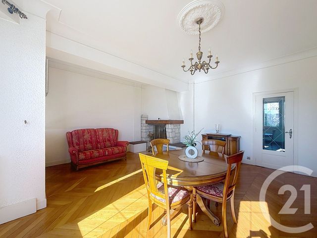 Maison &agrave; vendre - 7 pi&egrave;ces - 160,96 m2 - Montereau Fault Yonne - 77 - ILE-DE-FRANCE