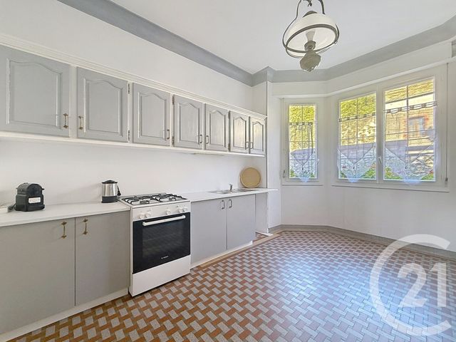 Maison &agrave; vendre - 7 pi&egrave;ces - 160,96 m2 - Montereau Fault Yonne - 77 - ILE-DE-FRANCE