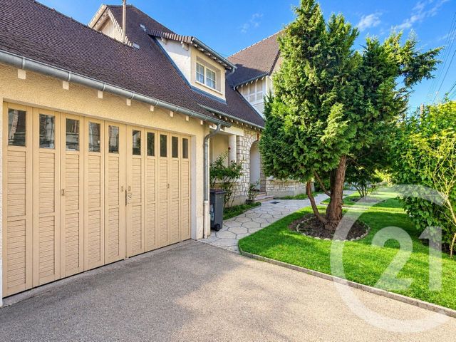 Maison &agrave; vendre - 7 pi&egrave;ces - 160,96 m2 - Montereau Fault Yonne - 77 - ILE-DE-FRANCE
