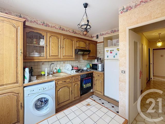 Appartement F3 à vendre - 3 pièces - 69,01 m2 - Montereau Fault Yonne - 77 - ILE-DE-FRANCE