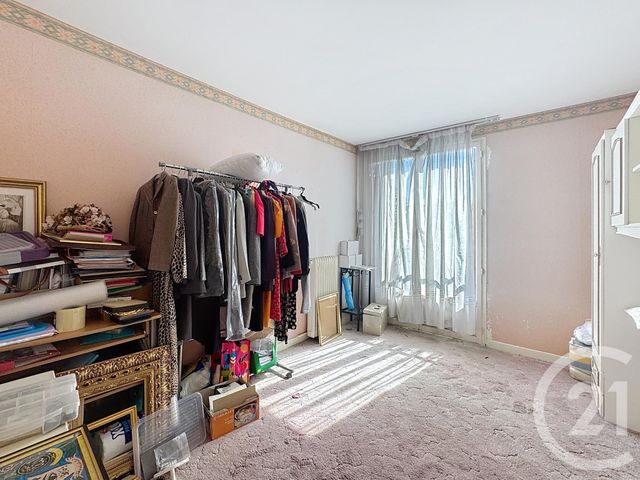 Appartement F3 à vendre - 3 pièces - 69,01 m2 - Montereau Fault Yonne - 77 - ILE-DE-FRANCE