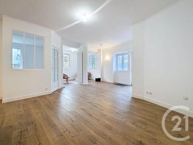 Appartement F3 &agrave; vendre - 3 pi&egrave;ces - 75,57 m2 - Montereau Fault Yonne - 77 - ILE-DE-FRANCE