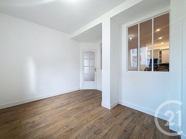 Appartement F3 &agrave; vendre - 3 pi&egrave;ces - 75,57 m2 - Montereau Fault Yonne - 77 - ILE-DE-FRANCE