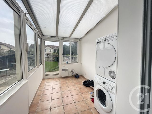 Appartement F3 &agrave; louer - 2 pi&egrave;ces - 63 m2 - Montereau Fault Yonne - 77 - ILE-DE-FRANCE