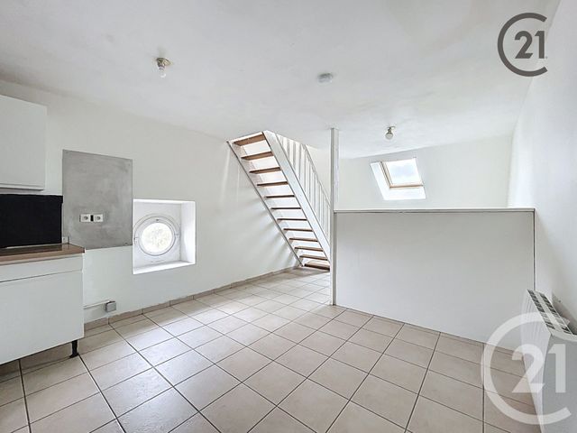 Appartement F2 &agrave; vendre - 2 pi&egrave;ces - 35 m2 - Montereau Fault Yonne - 77 - ILE-DE-FRANCE