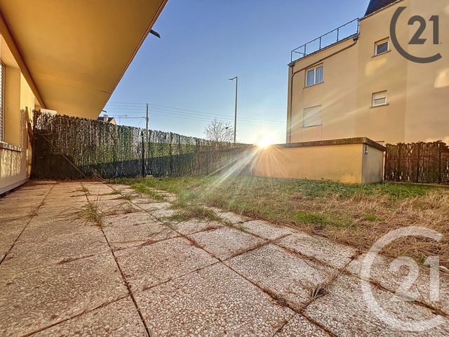 Appartement F2 à vendre - 2 pièces - 43 m2 - Montereau Fault Yonne - 77 - ILE-DE-FRANCE