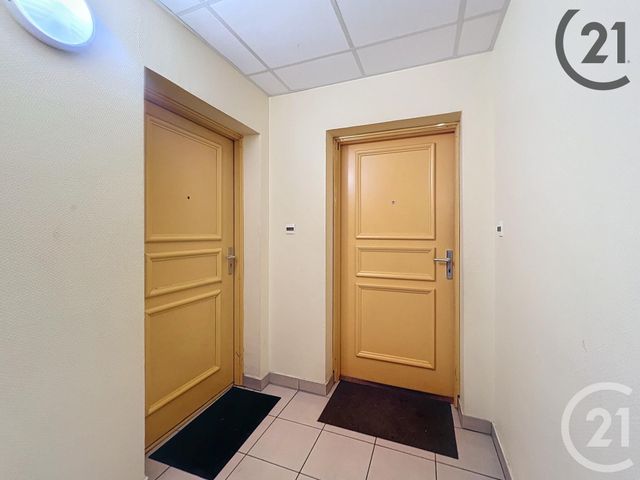 Appartement F2 à vendre - 2 pièces - 43 m2 - Montereau Fault Yonne - 77 - ILE-DE-FRANCE