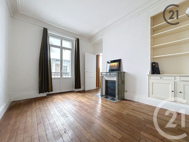 Appartement F3 &agrave; vendre - 3 pi&egrave;ces - 74 m2 - Montereau Fault Yonne - 77 - ILE-DE-FRANCE