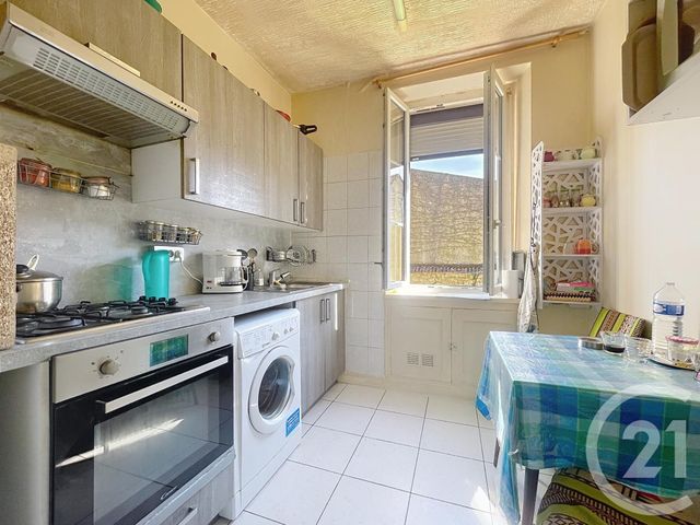 Appartement F3 &agrave; vendre - 3 pi&egrave;ces - 49,29 m2 - Montereau Fault Yonne - 77 - ILE-DE-FRANCE