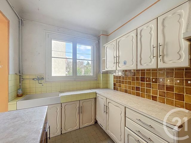 Appartement F3 &agrave; vendre - 3 pi&egrave;ces - 65,18 m2 - Montereau Fault Yonne - 77 - ILE-DE-FRANCE