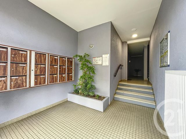 Appartement F3 &agrave; vendre - 3 pi&egrave;ces - 58,22 m2 - Montereau Fault Yonne - 77 - ILE-DE-FRANCE