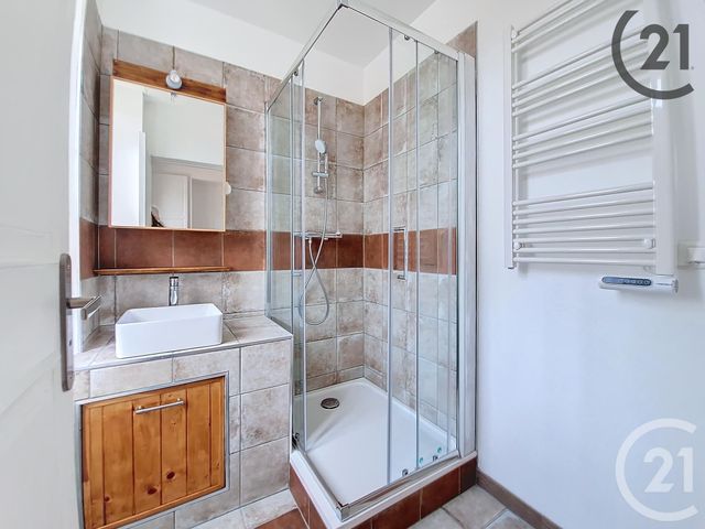 Appartement F2 &agrave; vendre - 2 pi&egrave;ces - 50,70 m2 - Montereau Fault Yonne - 77 - ILE-DE-FRANCE