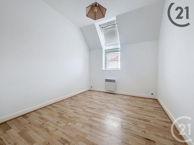 Appartement F3 à vendre - 3 pièces - 84 m2 - Montereau Fault Yonne - 77 - ILE-DE-FRANCE
