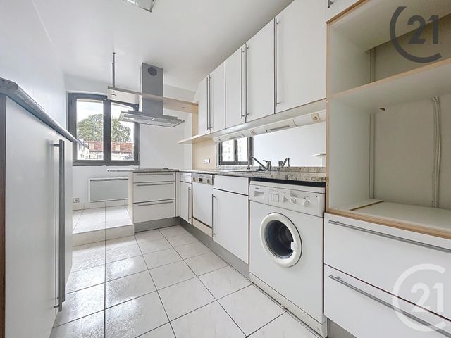 Appartement F3 à vendre - 3 pièces - 84 m2 - Montereau Fault Yonne - 77 - ILE-DE-FRANCE