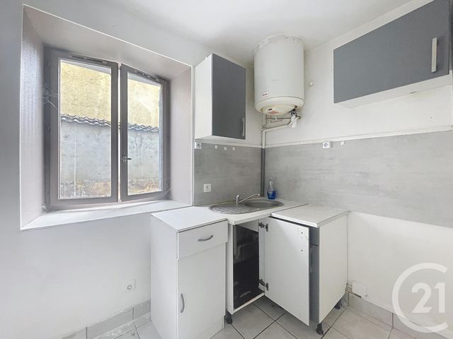 Appartement F2 Bis à vendre MONTEREAU FAULT YONNE