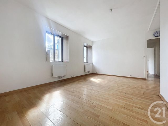 Appartement F2 bis &agrave; vendre - 3 pi&egrave;ces - 54,27 m2 - Montereau Fault Yonne - 77 - ILE-DE-FRANCE