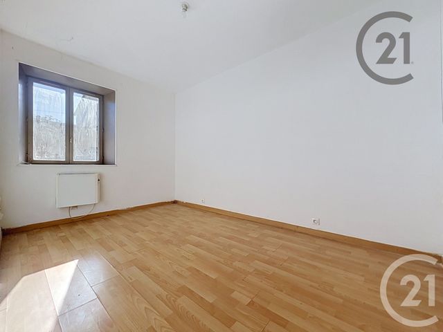 Appartement F2 bis &agrave; vendre - 3 pi&egrave;ces - 54,27 m2 - Montereau Fault Yonne - 77 - ILE-DE-FRANCE
