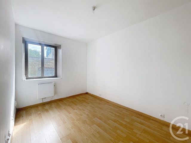 Appartement F2 bis &agrave; vendre - 3 pi&egrave;ces - 54,27 m2 - Montereau Fault Yonne - 77 - ILE-DE-FRANCE