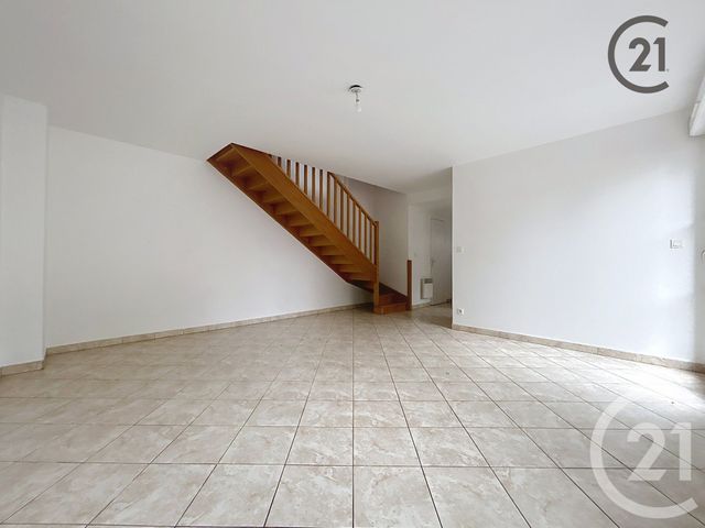 Maison &agrave; vendre - 4 pi&egrave;ces - 89,15 m2 - Montereau Fault Yonne - 77 - ILE-DE-FRANCE