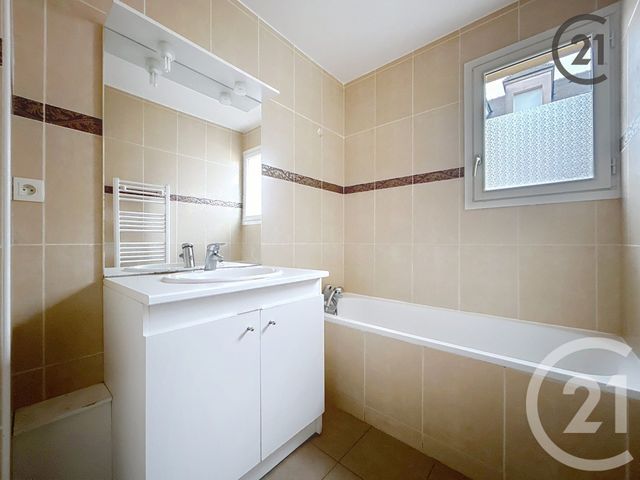 Maison &agrave; vendre - 4 pi&egrave;ces - 89,15 m2 - Montereau Fault Yonne - 77 - ILE-DE-FRANCE