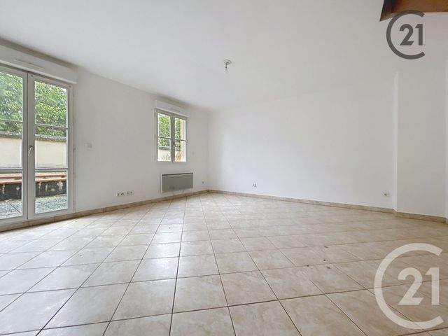 Maison &agrave; vendre - 4 pi&egrave;ces - 89,15 m2 - Montereau Fault Yonne - 77 - ILE-DE-FRANCE