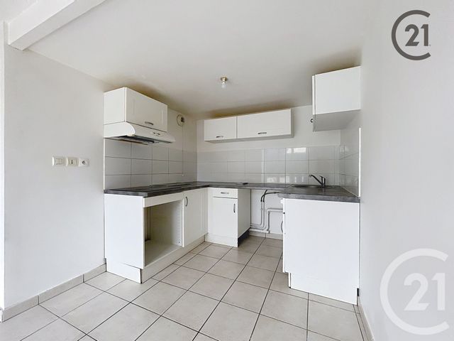 Appartement F3 &agrave; vendre - 3 pi&egrave;ces - 63,31 m2 - Montereau Fault Yonne - 77 - ILE-DE-FRANCE