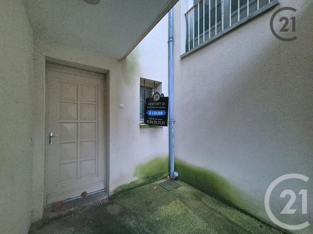 Appartement Studio à louer - 1 pièce - 21,24 m2 - Montereau Fault Yonne - 77 - ILE-DE-FRANCE