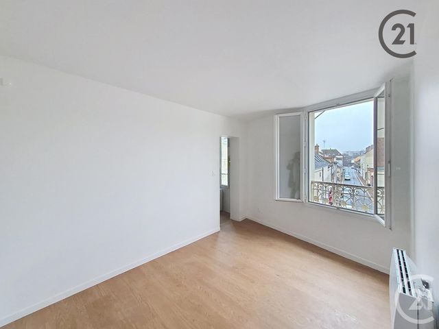 Appartement F1 à louer - 1 pièce - 22 m2 - Montereau Fault Yonne - 77 - ILE-DE-FRANCE