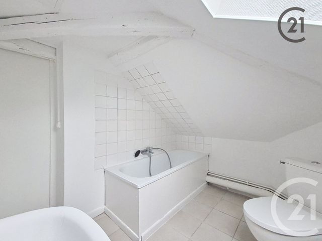 Appartement F1 &agrave; louer - 1 pi&egrave;ce - 16,35 m2 - Montereau Fault Yonne - 77 - ILE-DE-FRANCE