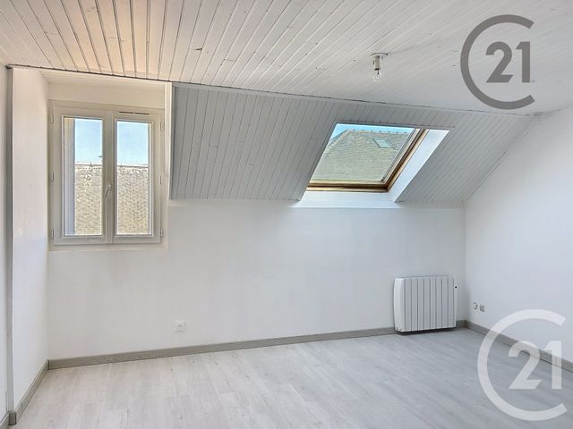 Appartement F3 &agrave; louer - 3 pi&egrave;ces - 60,43 m2 - Montereau Fault Yonne - 77 - ILE-DE-FRANCE