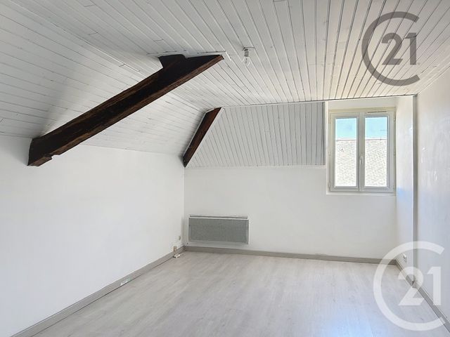 Appartement F3 &agrave; louer - 3 pi&egrave;ces - 60,43 m2 - Montereau Fault Yonne - 77 - ILE-DE-FRANCE