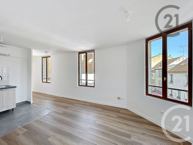 Appartement F3 &agrave; louer - 3 pi&egrave;ces - 46 m2 - Montereau Fault Yonne - 77 - ILE-DE-FRANCE