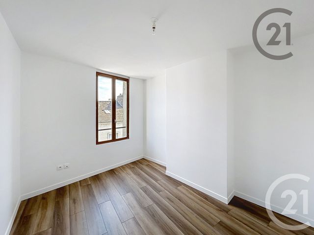 Appartement F3 &agrave; louer - 3 pi&egrave;ces - 46 m2 - Montereau Fault Yonne - 77 - ILE-DE-FRANCE