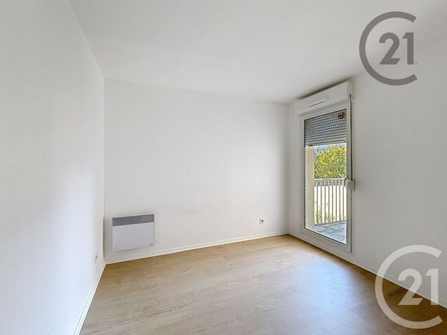 Appartement F2 &agrave; louer - 2 pi&egrave;ces - 50,70 m2 - Montereau Fault Yonne - 77 - ILE-DE-FRANCE