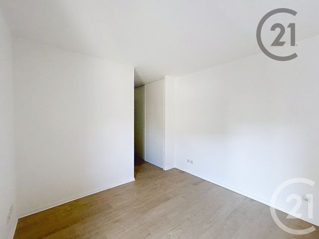 Appartement F2 &agrave; louer - 2 pi&egrave;ces - 50,70 m2 - Montereau Fault Yonne - 77 - ILE-DE-FRANCE