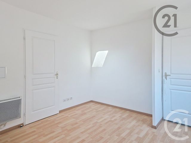 Appartement F2 &agrave; louer - 2 pi&egrave;ces - 41,10 m2 - Cannes Ecluse - 77 - ILE-DE-FRANCE