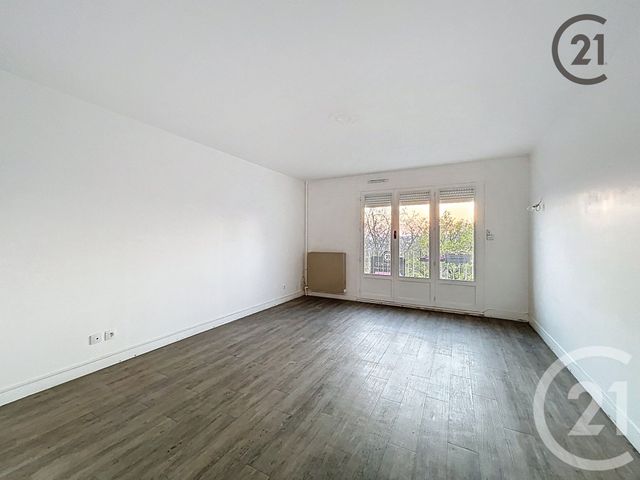 Appartement F3 &agrave; vendre - 3 pi&egrave;ces - 67,23 m2 - Montereau Fault Yonne - 77 - ILE-DE-FRANCE