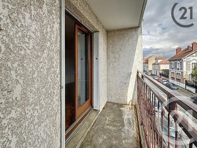 Appartement F2 &agrave; louer - 2 pi&egrave;ces - 61,30 m2 - Montereau Fault Yonne - 77 - ILE-DE-FRANCE
