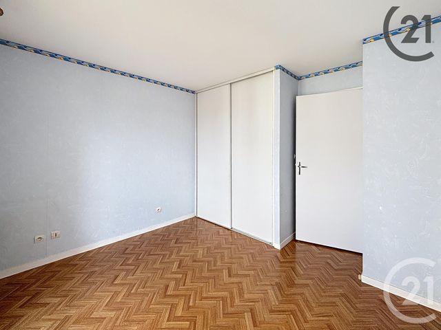 Appartement F2 &agrave; louer - 2 pi&egrave;ces - 61,30 m2 - Montereau Fault Yonne - 77 - ILE-DE-FRANCE