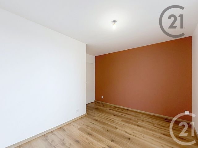 Appartement F3 &agrave; louer - 3 pi&egrave;ces - 48,26 m2 - Montereau Fault Yonne - 77 - ILE-DE-FRANCE