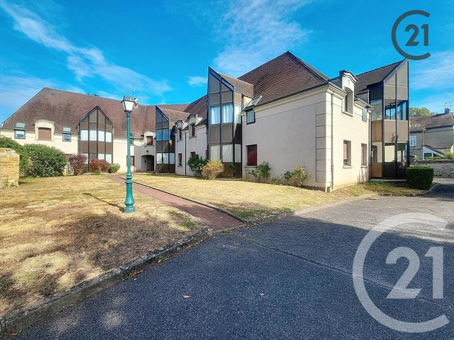 Appartement F4 &agrave; louer - 4 pi&egrave;ces - 86,25 m2 - Montereau Fault Yonne - 77 - ILE-DE-FRANCE