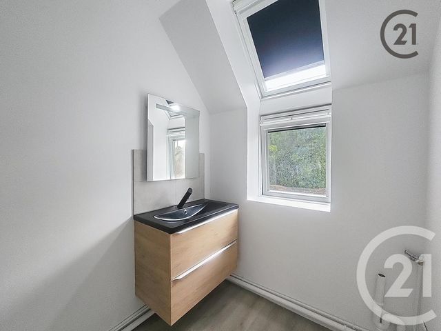 Appartement F4 &agrave; louer - 4 pi&egrave;ces - 86,25 m2 - Montereau Fault Yonne - 77 - ILE-DE-FRANCE