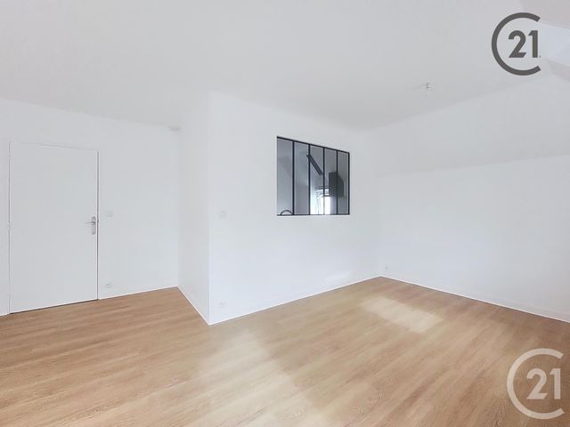 Appartement F4 &agrave; louer - 4 pi&egrave;ces - 86,25 m2 - Montereau Fault Yonne - 77 - ILE-DE-FRANCE