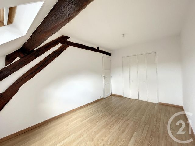 Appartement F2 &agrave; louer - 2 pi&egrave;ces - 42 m2 - Montereau Fault Yonne - 77 - ILE-DE-FRANCE